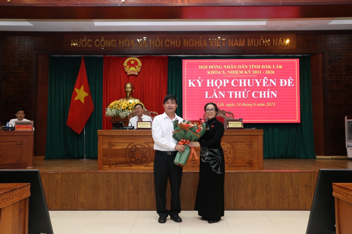 Bí thư huyện Ea Sup được bầu làm Phó Chủ tịch UBND tỉnh Đắk Lắk